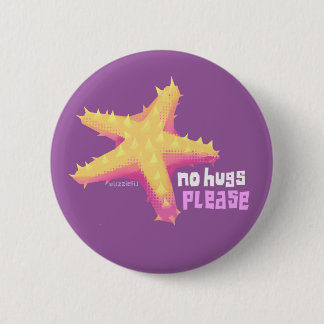 Introvertebrates 'no hugs please' zeester badge ronde button 5,7 cm