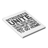 Introverts Unite We re here We're uncomfortabel Notitieblok (Schuin)