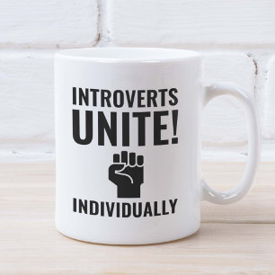 Introverts verenigen individueel koffiemok