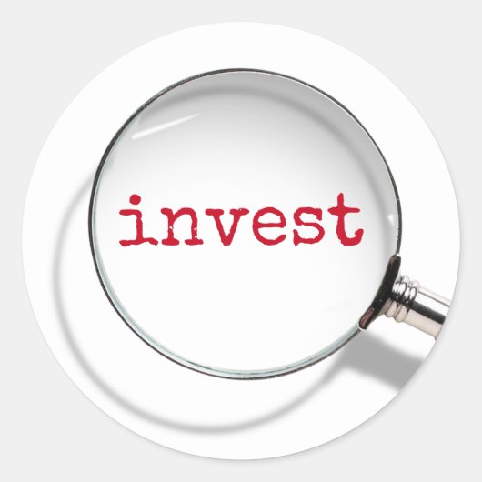 Investeer tekst onder vergrootglas ronde sticker (Voorkant)