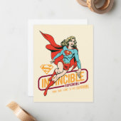 Invincie Supergirl Retro Grafisch Notitiekaartje (Voorkant / Achterkant in situ)
