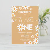 Invitación Daisies Wild One Birthday Party invitat Kaart (Staand voorkant)