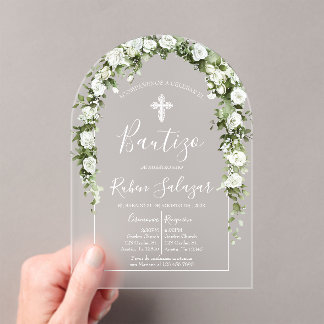 Invitación de bautismo acrílica con flores blancas acryl uitnodigingen