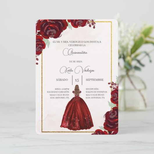 Invitación de quinceañera con vestido rojo kaart (Staand voorkant)