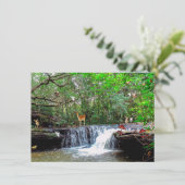 Invitatie van betoverende boskikkers kaart (Staand voorkant)