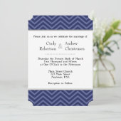 Invitaties voor marinesblauwe Chevron Wedding Kaart (Staand voorkant)