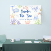 Invoering van het Zee van de eerste verjaardag ond Spandoek (Beurs)