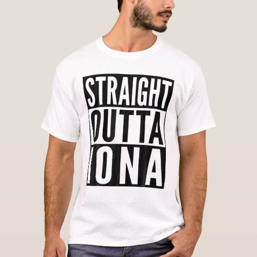 Iona Straight Outta University Alumni T-shirt (Voorkant)