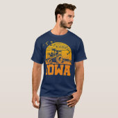 Iowa  Retro Tractor Farmer Cadeft T-shirt (Voorkant volledig)
