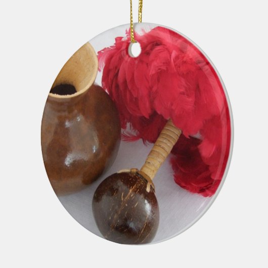 Ipu en Uli Uli Keramisch Ornament (Links)