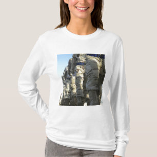 Iraakse luchtmacht werft mars t-shirt