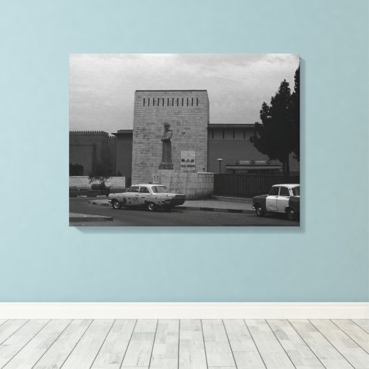  Iraakse museum in Bagdad Canvas Afdruk (Insitu (Houten vloer))