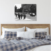 Iran Stadsstraat in Teheran en volk Canvas Afdruk (Insitu (Slaapkamer))