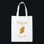 Ireland Map Wedding Welcome Bag, Gold Canvas tas Boodschappentas<br><div class="desc">Het weekend van de bruiloft heet cadeautas voor gasten uit de stad voor je bruiloft,  met afbeelding van Ierland,  met hart dat je op de juiste plaats kunt plaatsen. Vul het tas met je favoriete ganzen.</div>