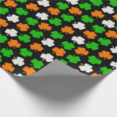 Ireland Papercut Shamrocks - Black Wrapping Paper Cadeaupapier (Hoek)