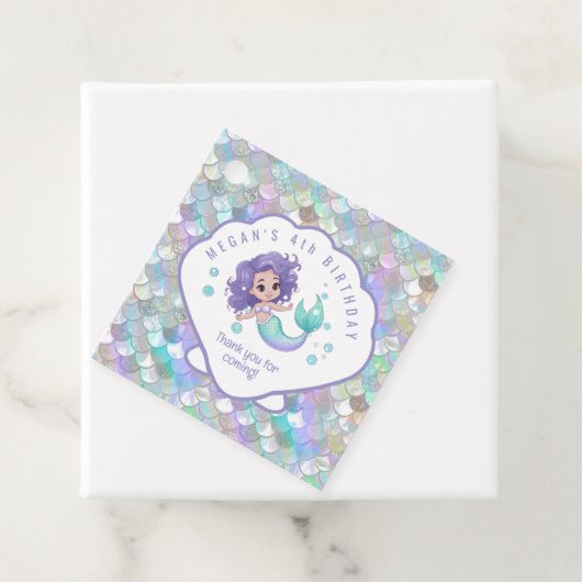 Iridescent Mermaid Scales Clam Shell V1 ID1144 Bedankjes Labels (In situ)