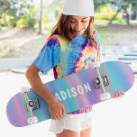 Iridescent Modern Girly Pink Blue op maat Persoonlijk Skateboard<br><div class="desc">Iridescent Modern Girly Pink Blue Specialized is voorzien van een moderne kleurrijke iriserende achtergrond in roze,  paars en blauw met uw persoonlijke naam. Personaliseer door de tekst in het verstrekte tekstvakje uit te geven. Ontworpen door ©Evco Studio www.zazzle.com/store/evcostudio</div>