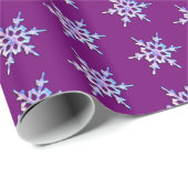 Iridescent sneeuwvlok op amethyst-paars cadeaupapier (Rol Hoek)