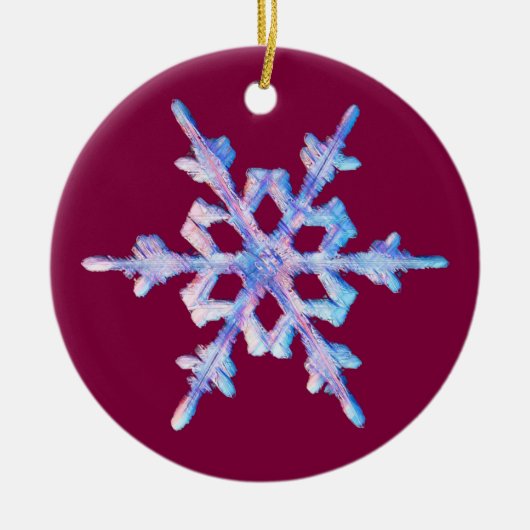 Iridescent Snowflake op het Bourgogne keramisch Or Keramisch Ornament (Voorkant)