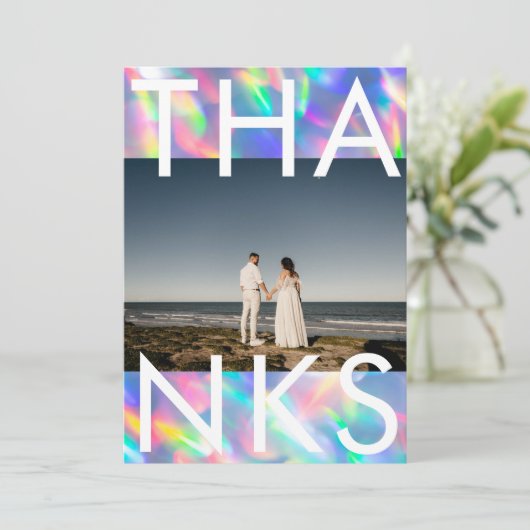 Iridescent Ultra Modern Monogram Weddenschap Bedankkaart (Staand voorkant)
