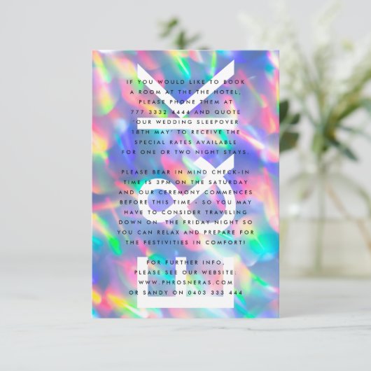 Iridescent Ultra Modern Monogram Weddenschap Informatiekaartje (Staand voorkant)