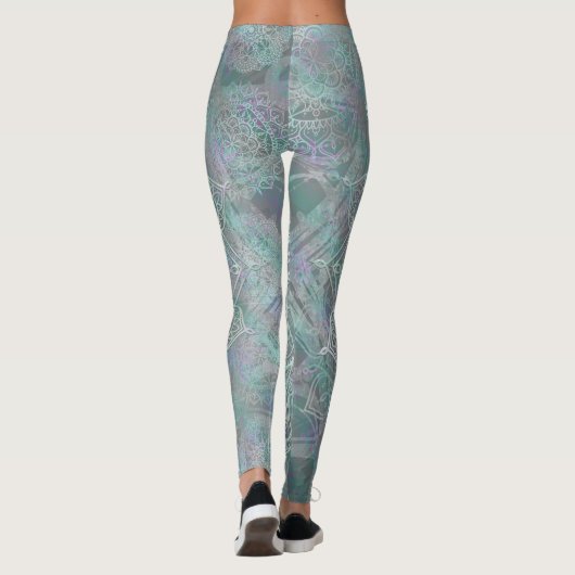 Iridiserende Glans Mandala Boho Chic Leggings (Achterkant)
