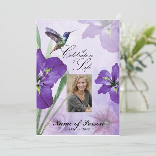 Iris and Hummingbird Celebration of Life Funeral Kaart (Staand voorkant)