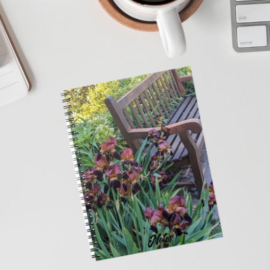 Iris Blooms en Garden Park Bench Bloemen Notitieboek