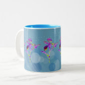 Iris (Blue Fractual) ~ Floral Coffee Mok (Voorkant links)