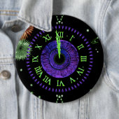 Iris Clock Paarse Button (In situ)