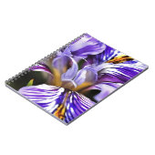 Iris in Violet Lila en Paarse botanische kunst Notitieboek (Linkerzijde)