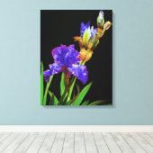 Iris op zwart glad canvas afdruk (Insitu (Houten vloer))
