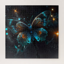 Iriserende gloed van een levendige blauwe vlinder