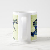 Irises (1890) van Vincent Van Gogh Grote Koffiekop (Achterkant)