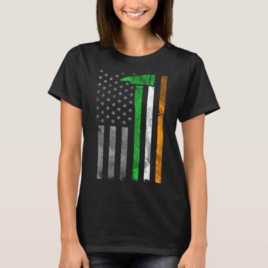 Irish American Us Flag Firefighter Axe Fire St Pat T-shirt (Voorkant)