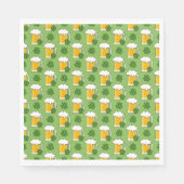 Irish Beer Mok met Shamrock Clover Pattern Servet (Voorkant)