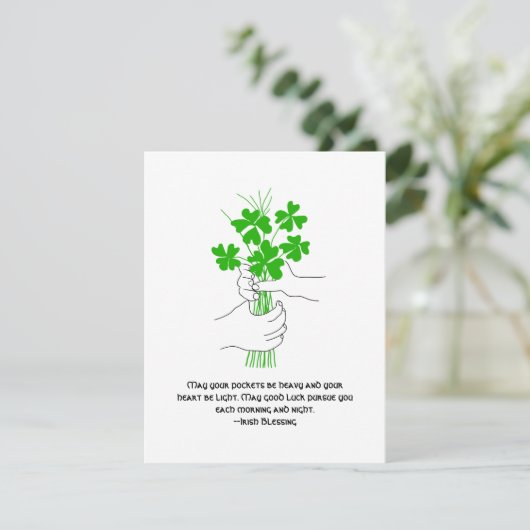 Irish Blessing with Four Leaf Clover Bouquet Feestdagenkaart (Staand voorkant)
