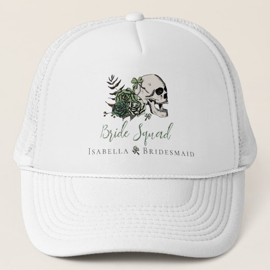 Irish Bride Squad Gothic Green Skull & Rozen Trucker Pet (Voorkant)