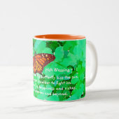 Irish Butterfly Blessing Tweekleurige Koffiemok (Voorkant rechts)
