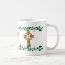 Irish Celtic Cross en shamrocks mok