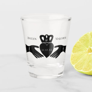 Irish Claddagh Ring Simple Black and White Wedding Shot Glas