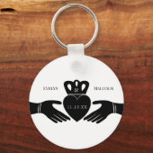 Irish Claddagh Ring Simple Black and White Wedding Sleutelhanger (Voorkant)