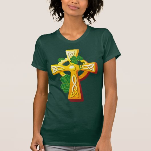 Irish Cross and Shamrocks St. Patrick's Day T-shirt (Voorkant)