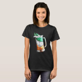 Irish Flag Coloured Glass Of Beer On St Patricks D T-shirt (Voorkant volledig)