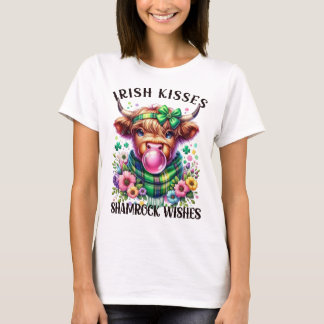 Irish Kisses Shamrock wenst HighlandCow Bubblegum T-shirt