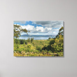 Irish Lake onder Irish Sky Canvas Afdruk