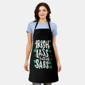 Irish Lass Full of Sass Sass St Patricks Day Schort (Gedragen)