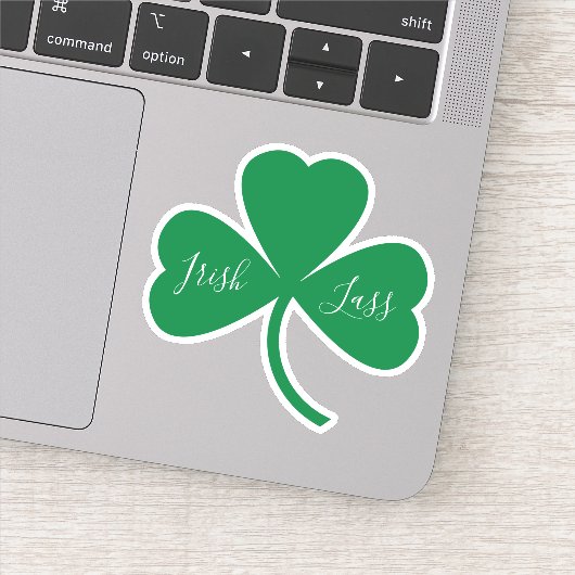 Irish Lass Script op Green Shamrock Sticker (Detail)