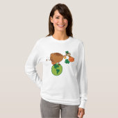 Irish Leprechaun Cow Standing on Planet Earth T-shirt (Voorkant volledig)