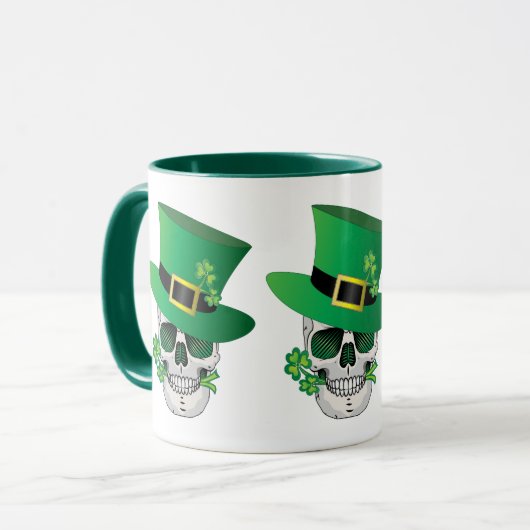 Irish Leprechaun Skull Mok (Voorkant links)